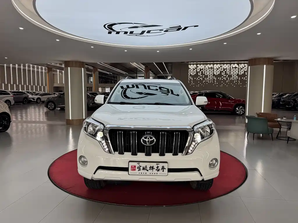 Toyota Land Cruiser Prado 2016 2.7L AT Standard