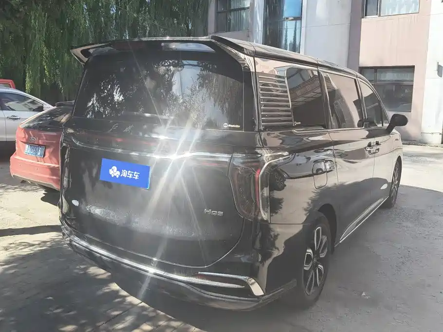 Hongqi Hongqi HQ9 — миниатюра 3
