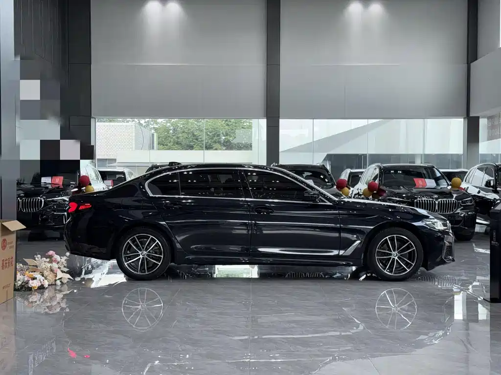 BMW 5 Series 5 2022 525Li M Sport
