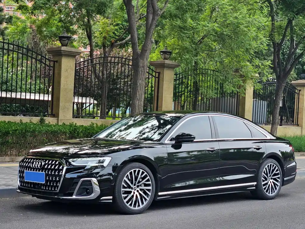 Audi A8 2023