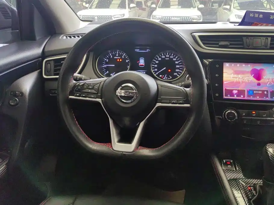 Nissan Qashqai — миниатюра 15