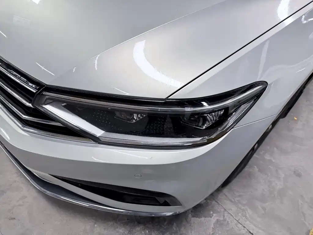 Volkswagen Magotan 2021 330TSI DSG 30