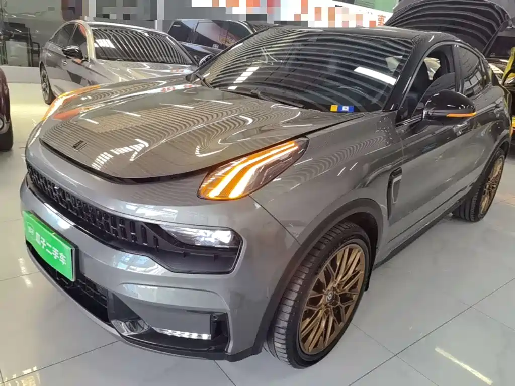 Lynk & Co 05