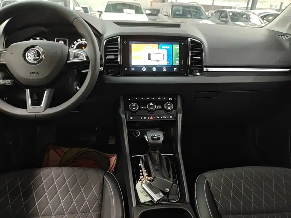 Skoda Karoq — миниатюра 14