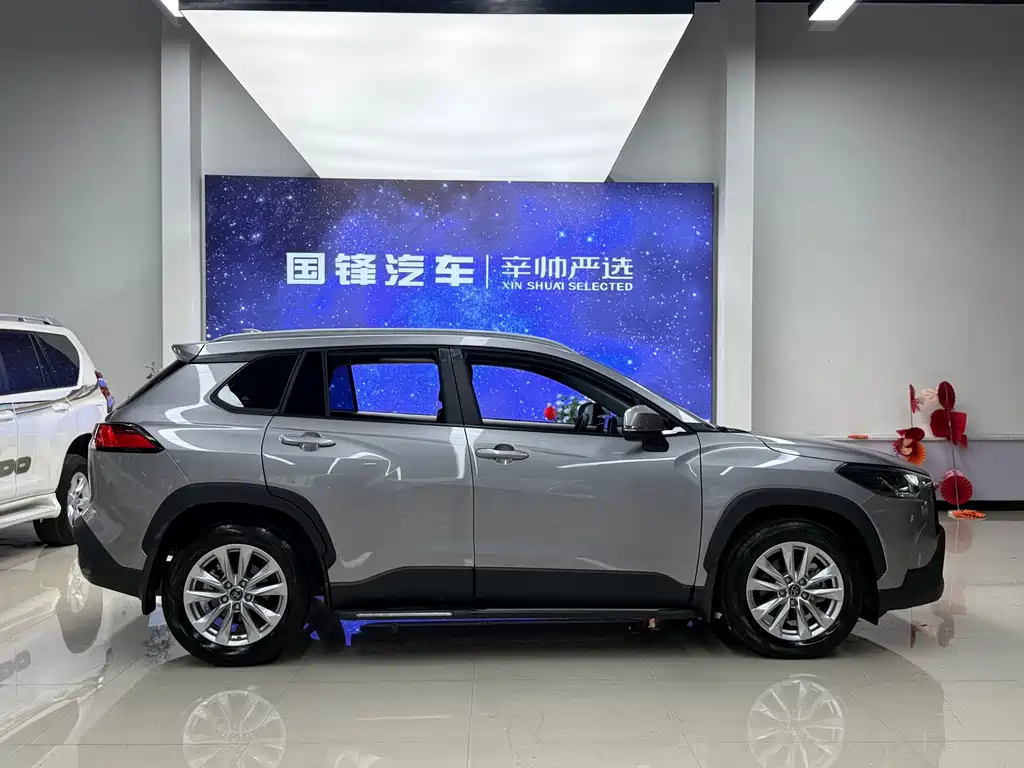 Toyota Corolla Cross — миниатюра 7
