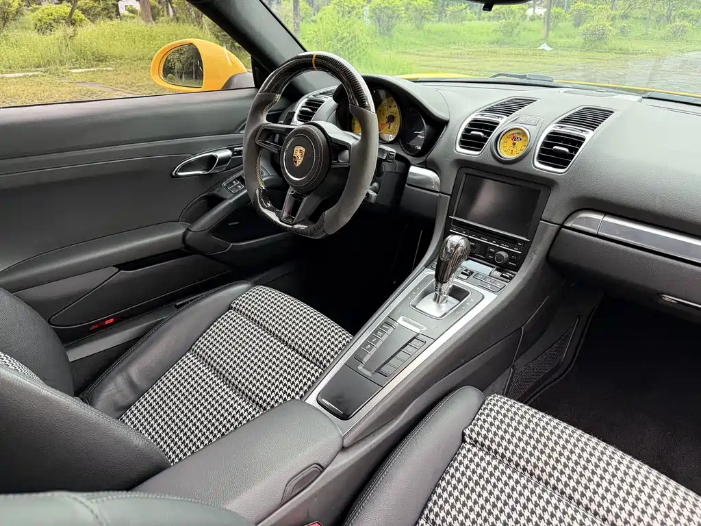 Porsche Cayman — миниатюра 15