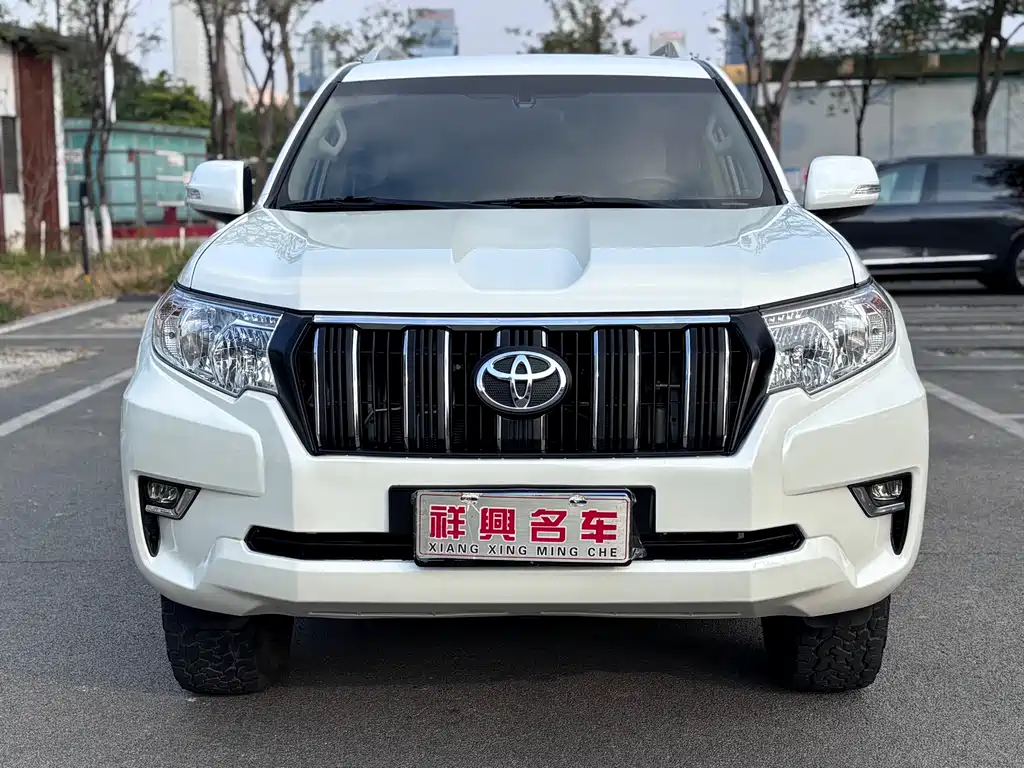 Toyota Land Cruiser Prado 2018 2.7L AT