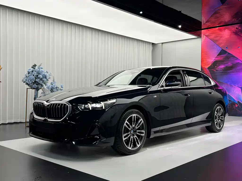 BMW 5 Series 2025