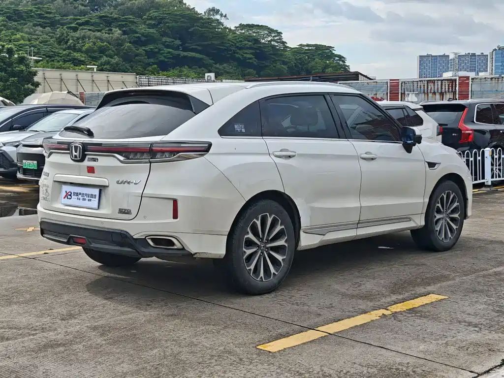 Honda UR-V — миниатюра 4
