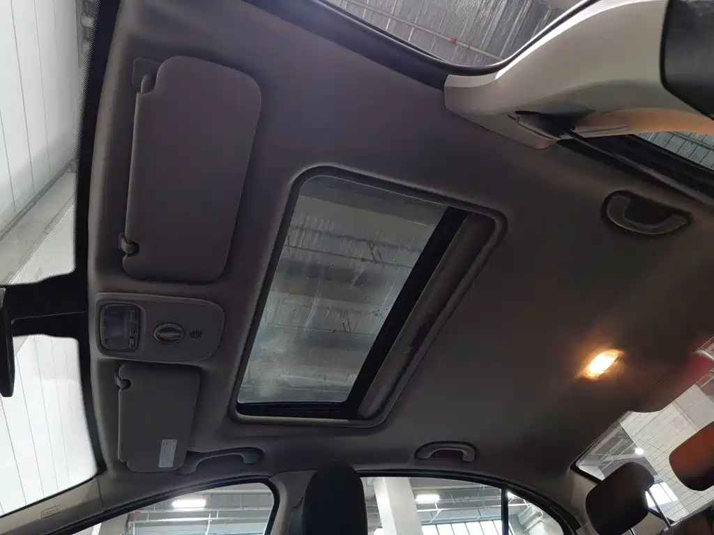 Peugeot 408 — миниатюра 14