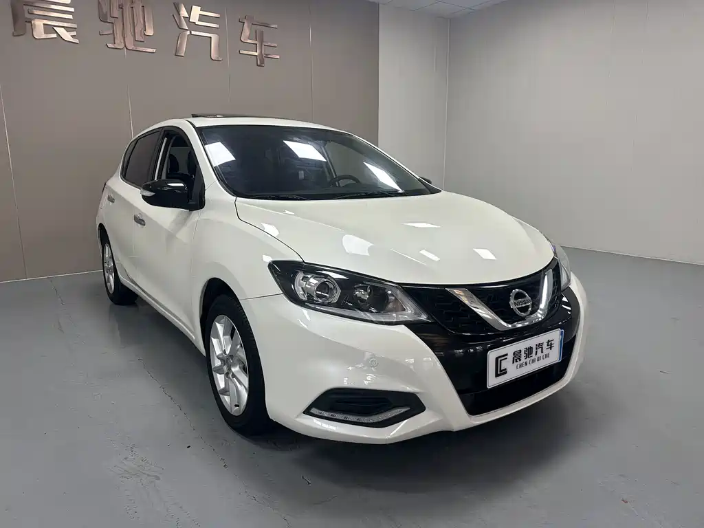 Nissan Tiida — миниатюра 3