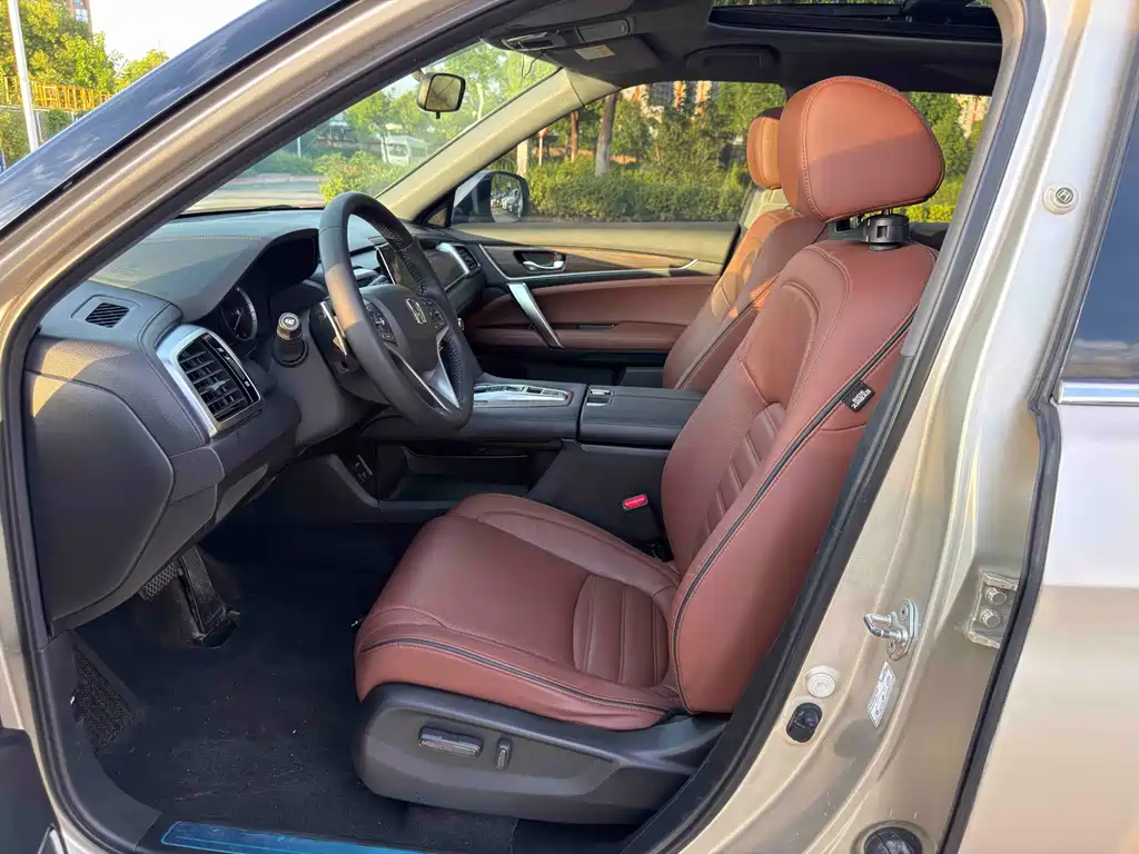 Honda UR-V 2017 370TURBO Luxury V