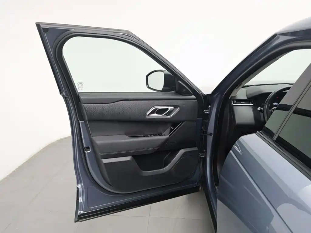 Land Rover Velar — миниатюра 8