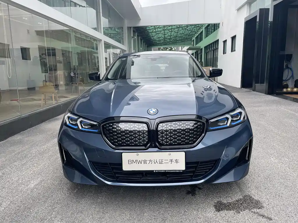 BMW i3 2024 eDrive 40 L Sport
