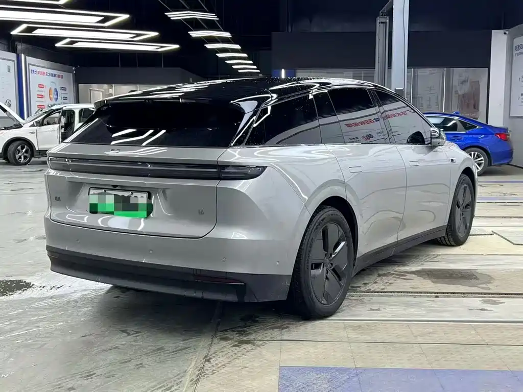 Li Auto Идеальный i6 — миниатюра 2