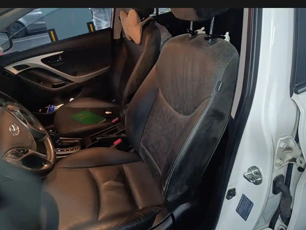 Hyundai Elantra Langdong — миниатюра 13