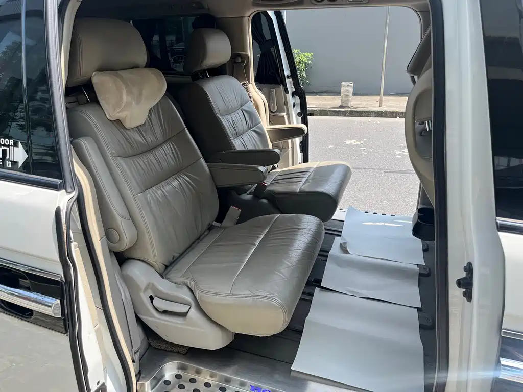 Honda Elysion 2015 2.4L VTi-S Luxury