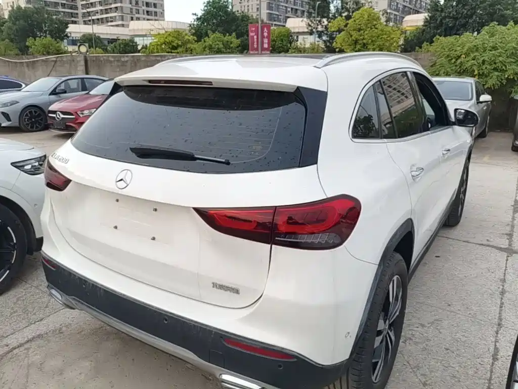 Mercedes-Benz GLA — миниатюра 7