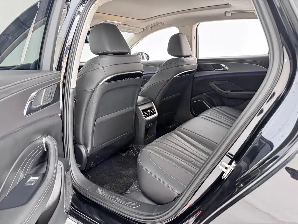 Hongqi Hongqi H5 — миниатюра 8