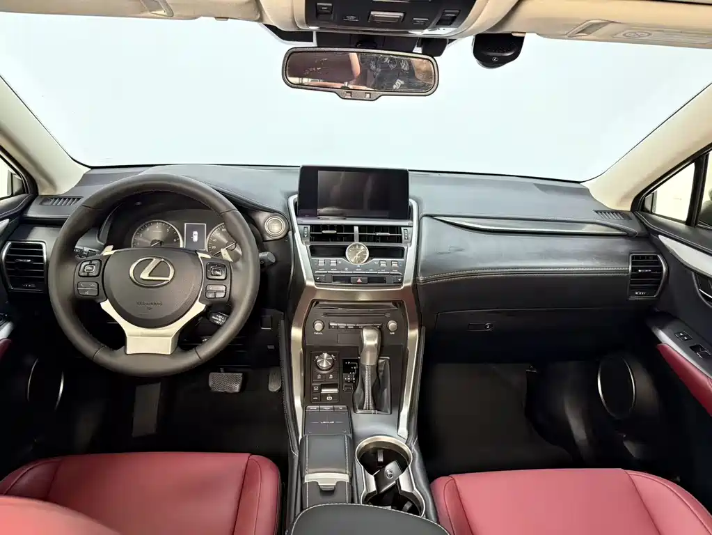 Lexus NX 2018 200 V