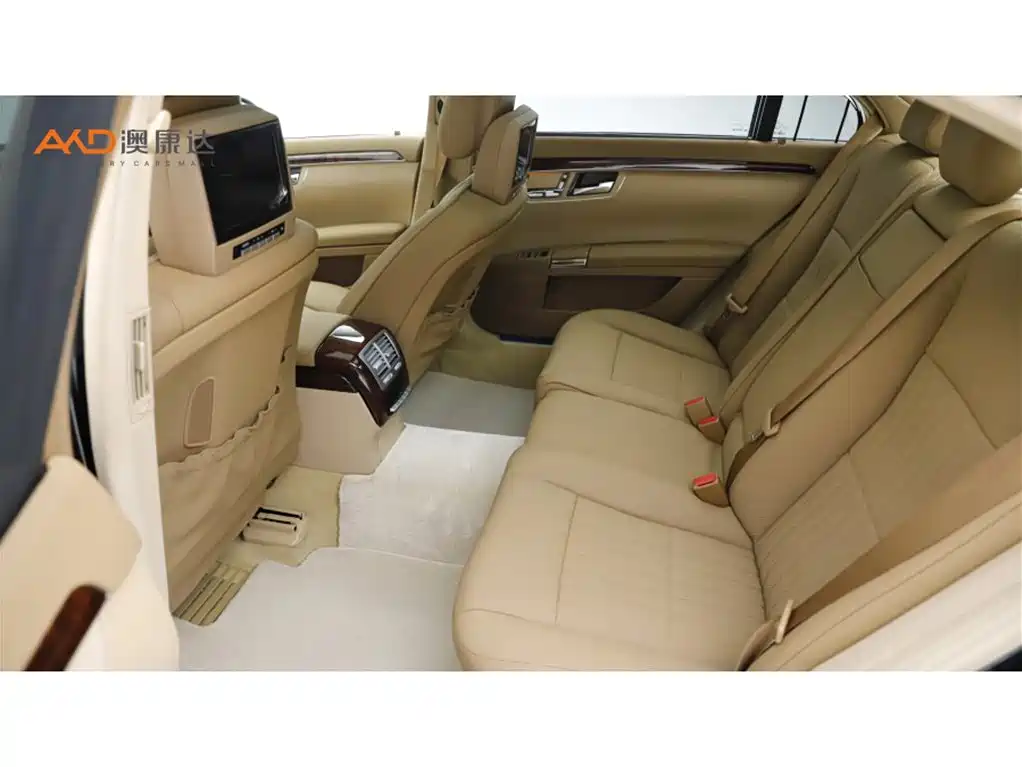 Mercedes-Benz S-Class — миниатюра 7