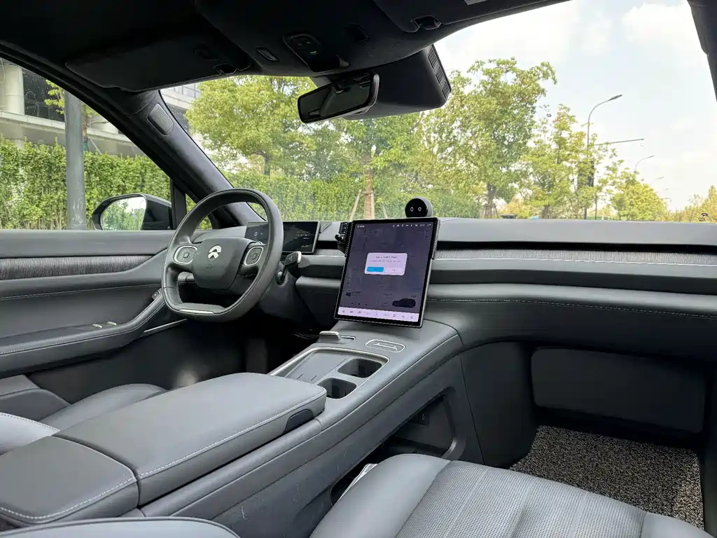 NIO ES8 — миниатюра 15
