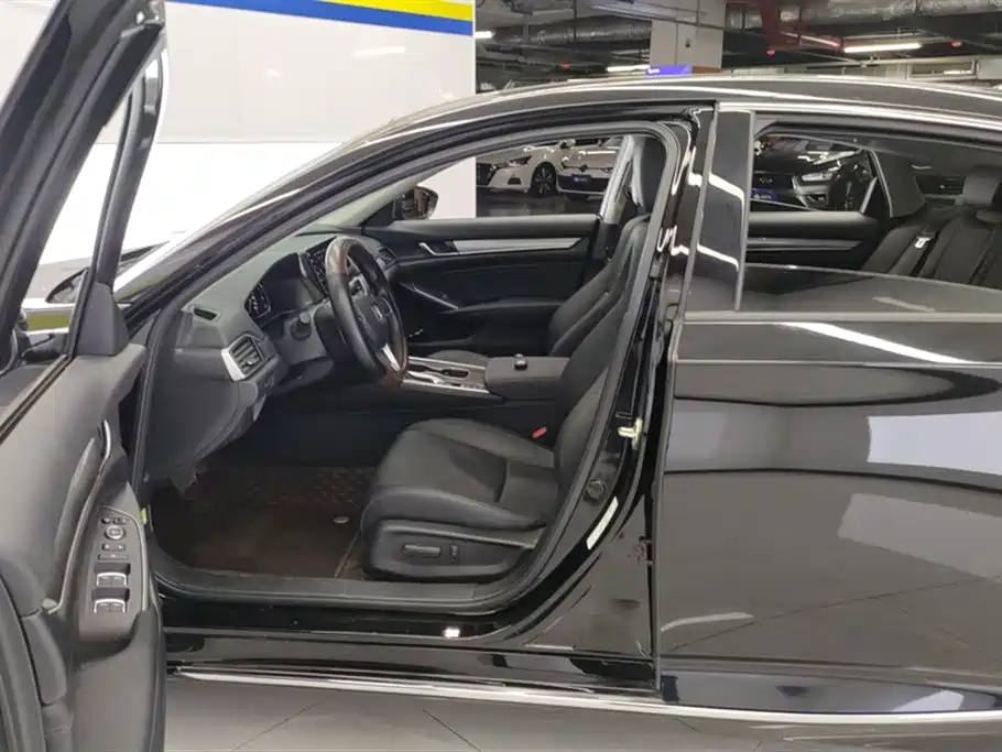 Honda Accord 2022 260TURBO Luxury