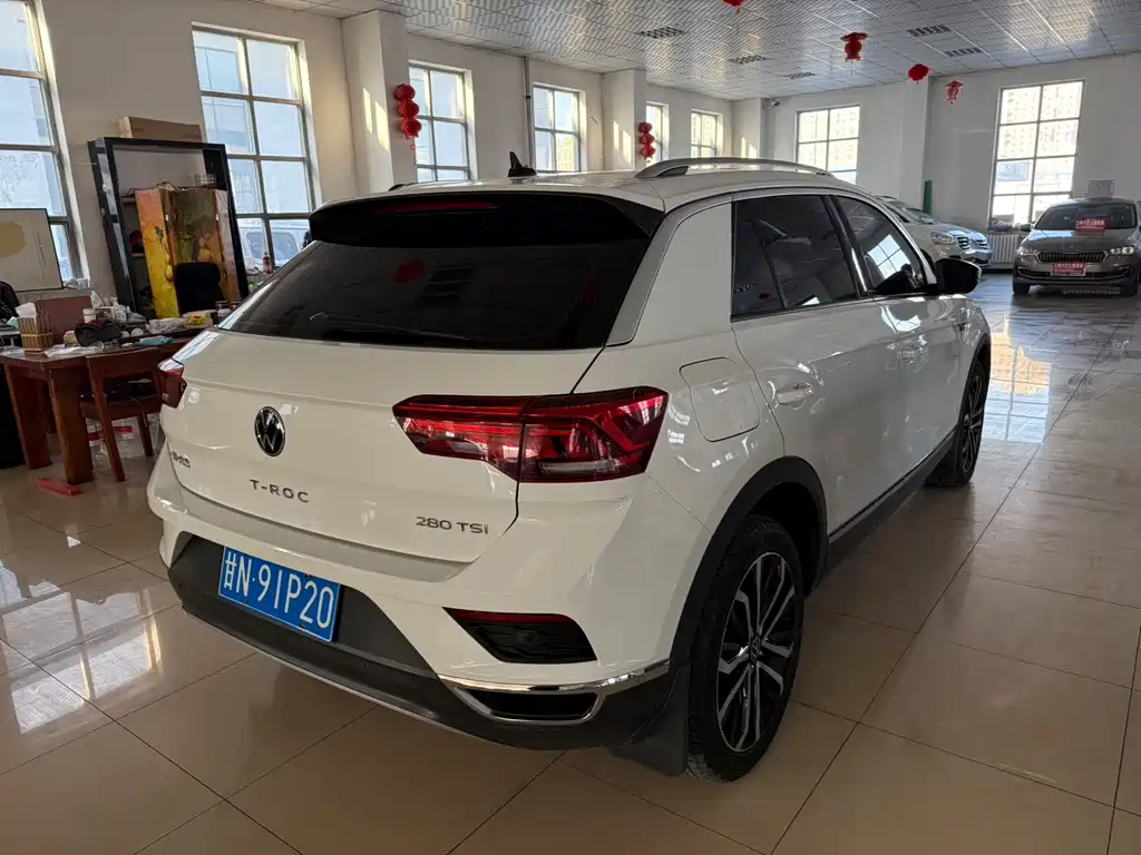 VOLKSWAGEN T ROC EXPLORING SONGS