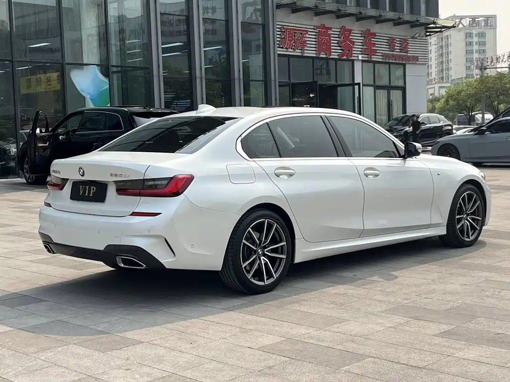BMW 3 Series — миниатюра 5