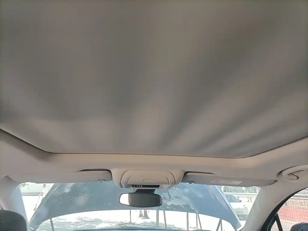 Buick Enclave — миниатюра 18