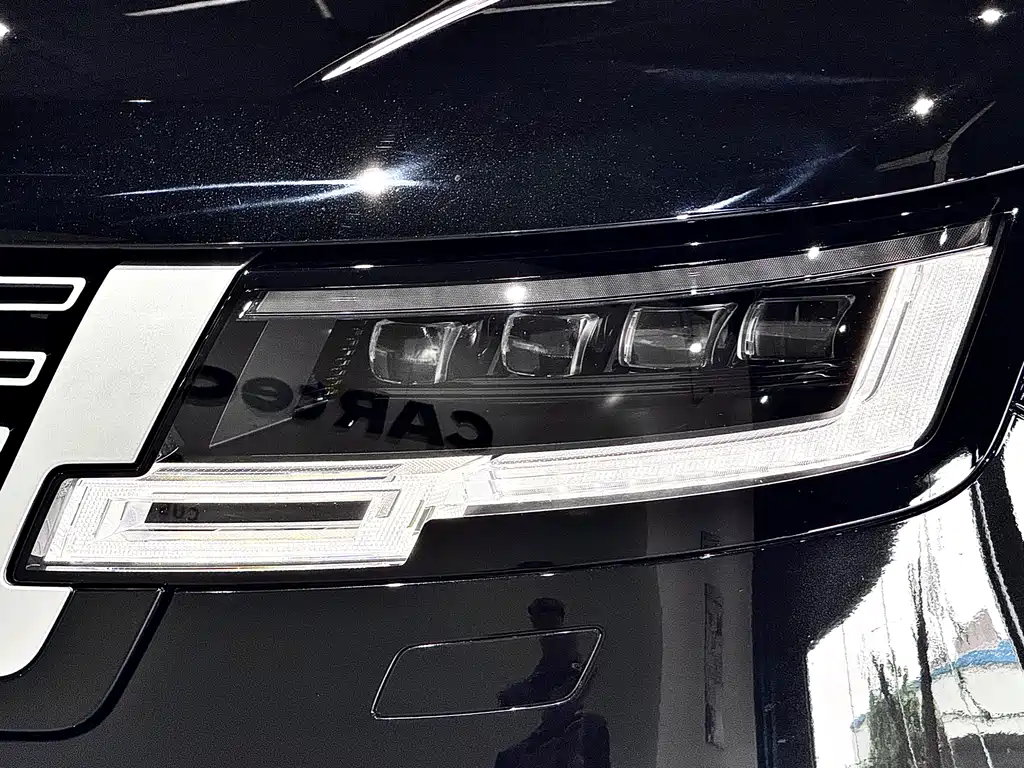 Land Rover Range Rover 2023 3.0 L6 400PS Long Wheelbase