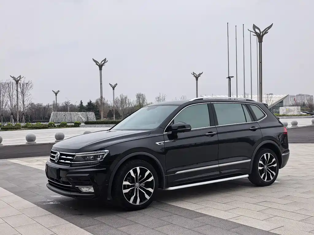 Volkswagen Tiguan L 2020
