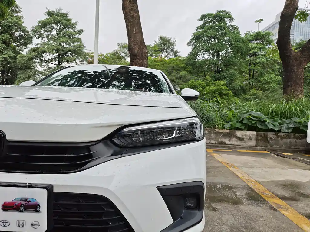 Honda Civic 2023 240TURBO CVT