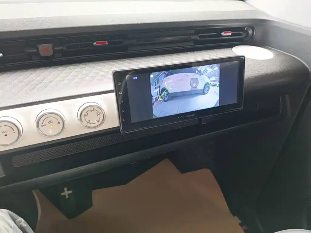 Wuling MINIEV — миниатюра 13