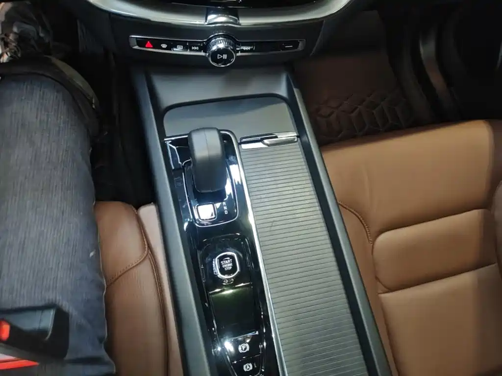 Volvo XC60 — миниатюра 14