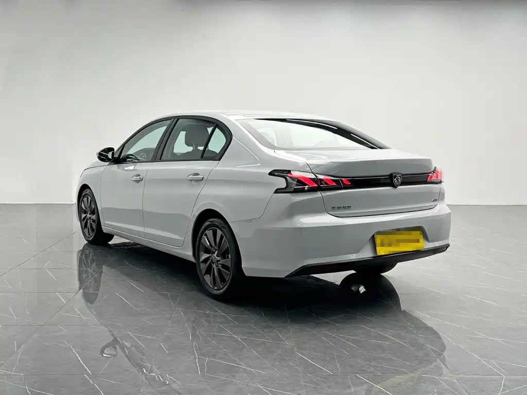 Peugeot 408 — миниатюра 4