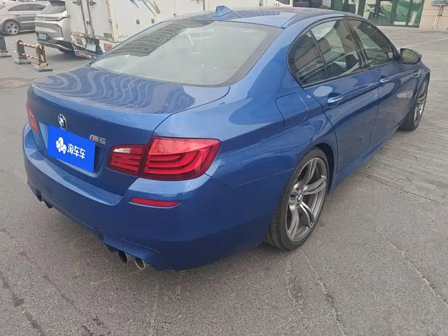 BMW M5 — миниатюра 3