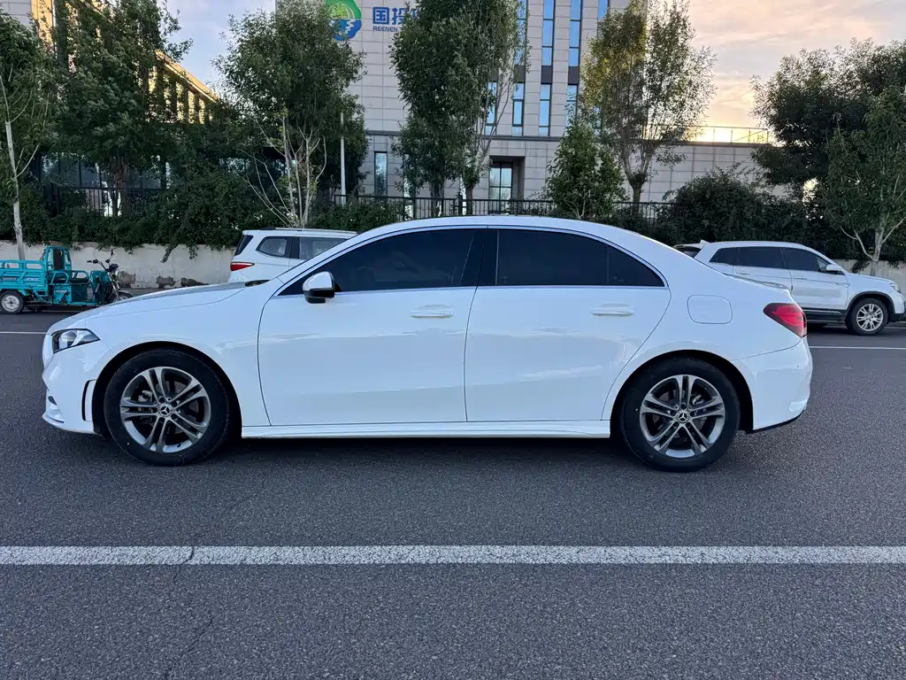 Mercedes-Benz A-Class A 2022 A 180 L Sport