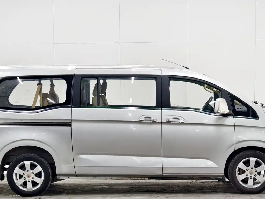 Wuling Journey 2015 1.8L Luxury LJ479QE2