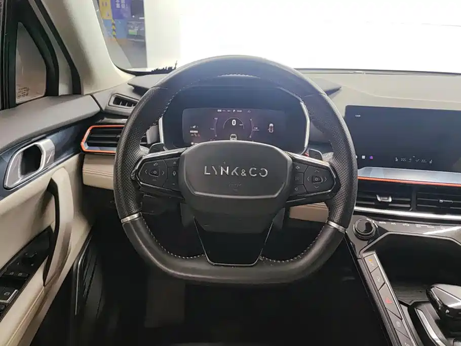 Lynk & Co 06 — миниатюра 15