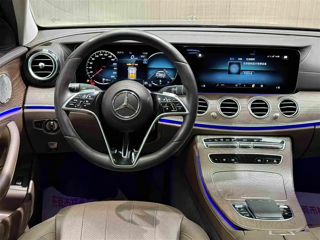 Mercedes-Benz E-Class — миниатюра 21