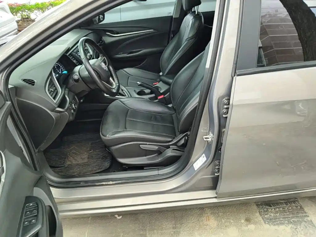 Buick Excelle — миниатюра 15