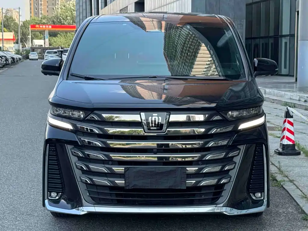 Toyota Vellfire 2024 2.5L Executive
