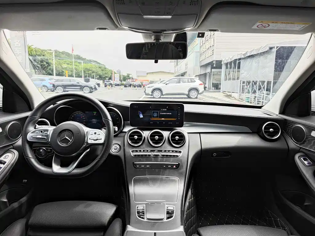 Mercedes-Benz C-Class — миниатюра 8