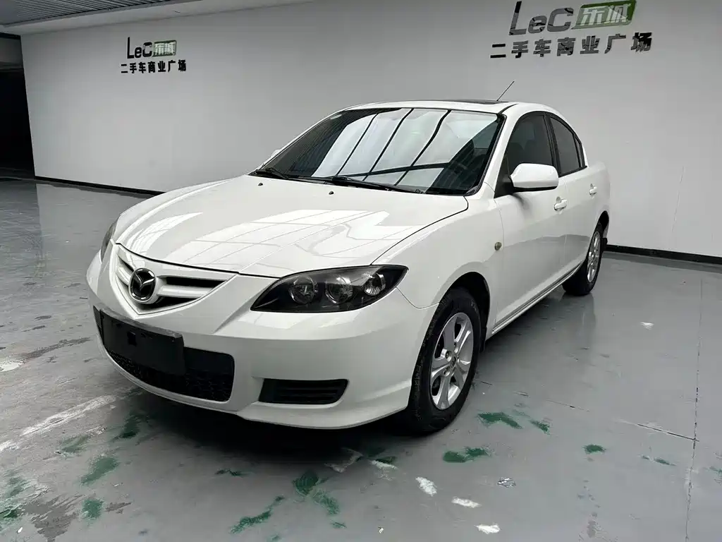Купить Mazda 3