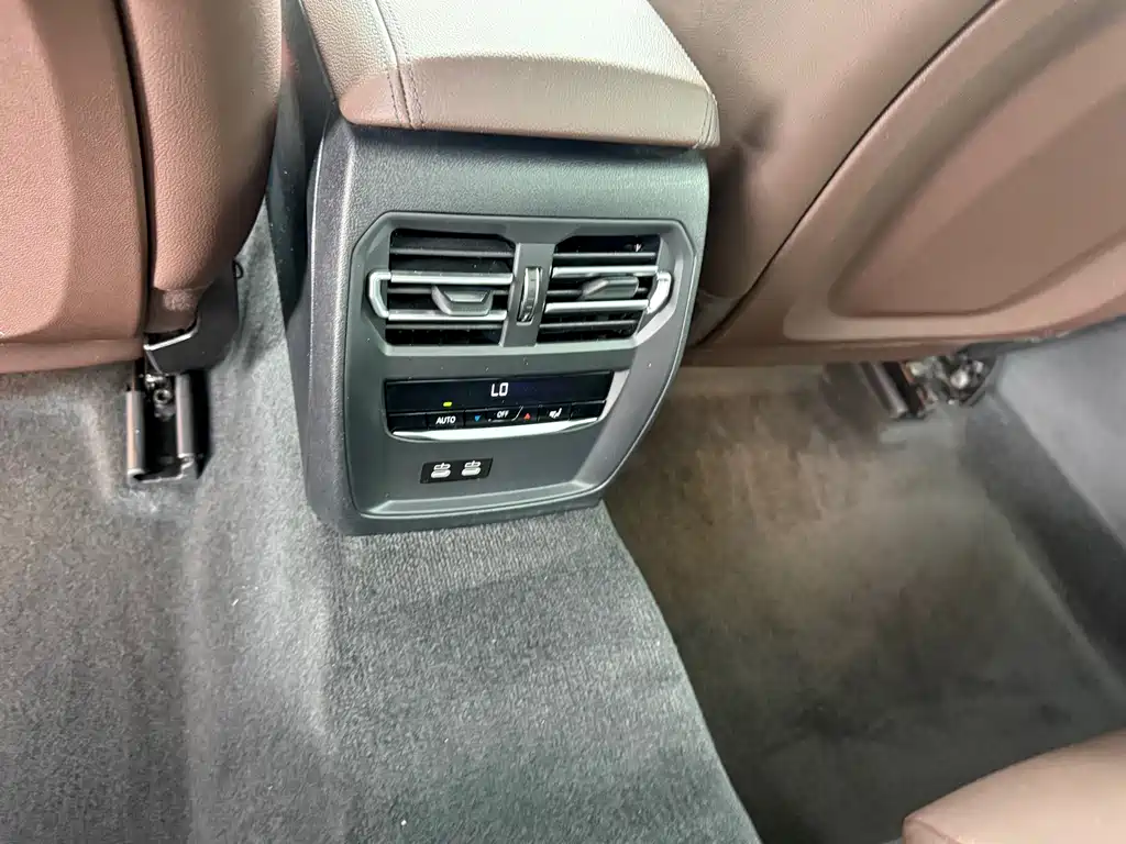 BMW 3 Series — миниатюра 32