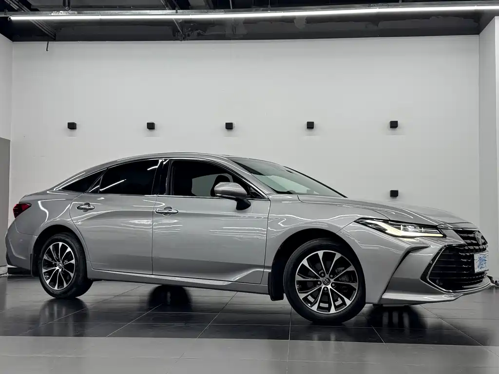 Toyota Avalon — миниатюра 3
