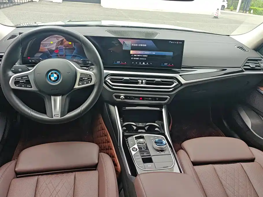 BMW i3 — миниатюра 12