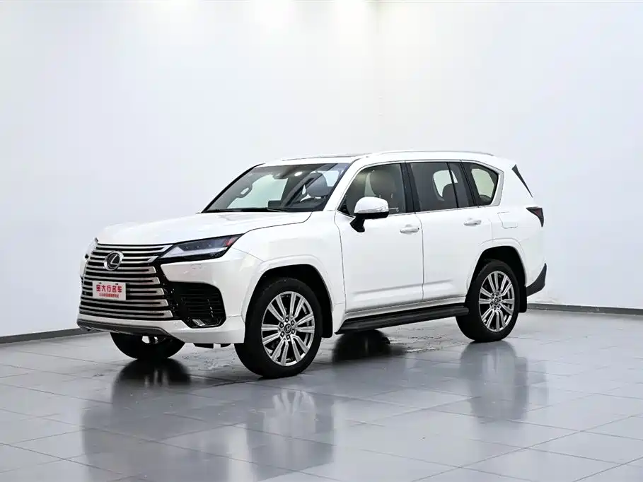 Lexus LX 2022