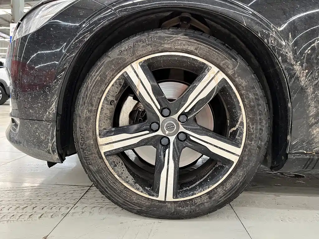 Volvo S90 — миниатюра 13